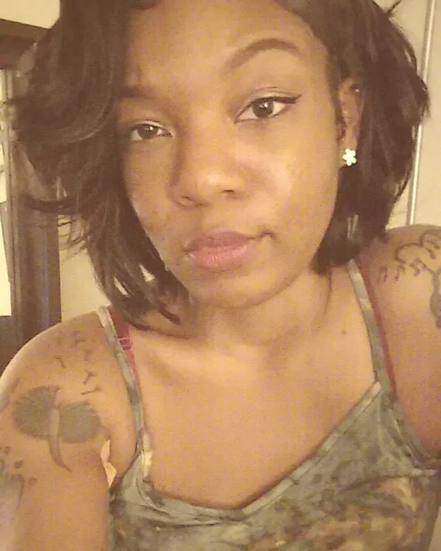 Mariam, 27 ans, plan cul à Saint-Georges-des-Groseillers